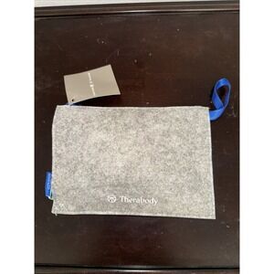 UNITED AIRLINES Premium Economy CLASS Therabody Travel Amenity‎ Kit New Sealed